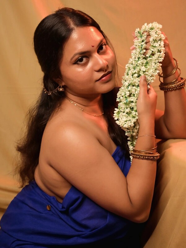massive boobs Bengali aunty nude photoshoot