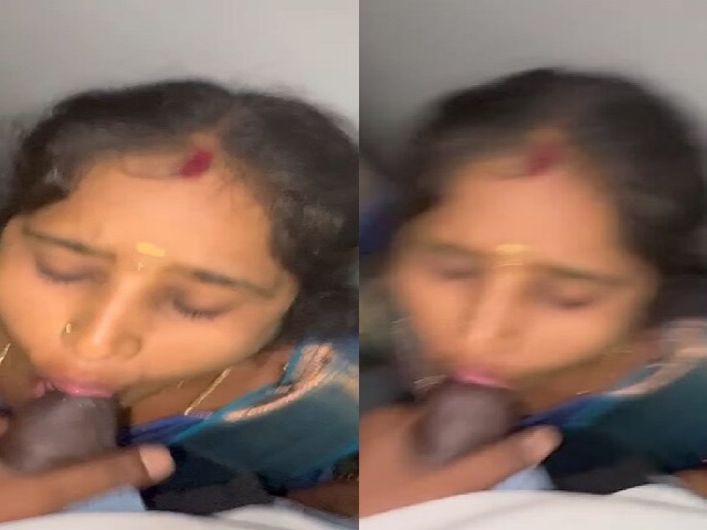 Tamil wife sucking dick of manager in